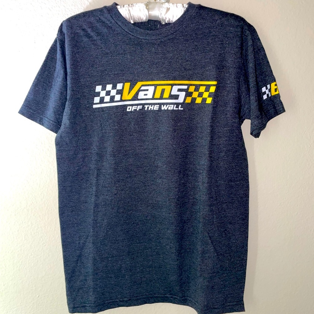 NEW W/O TAGS VANS GRAPHIC T SHIRT
